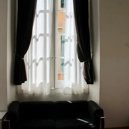Apartment In Bracelli Genua